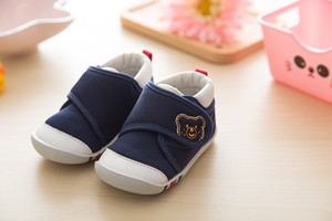 儿童学步鞋宝宝婴儿布鞋软底机能鞋0-1-2岁男女秋冬童鞋