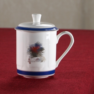 骨瓷茶杯带盖蓝边办公杯陶瓷会议用杯定制logo印字茶水泡茶杯子