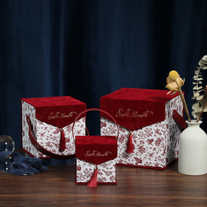 新款中式手提喜糖盒子手绘中国风结婚伴手礼盒婚礼糖果丝绒包装盒