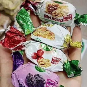 乌兹别克斯坦进口特色巧克力糖果无花果榛仁核桃西梅杏仁手工特产