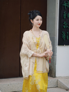 新中式国风新娘晨拍晨袍禅意唐装女装高端上衣黄色醋酸连衣裙套装