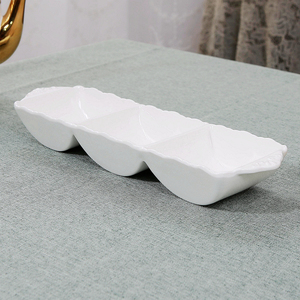 白色陶瓷釉下彩瓷器餐盘 纯色三分格盘 水果干果盘茶点糕点盘瑕疵