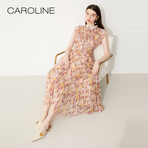 CAROLINE卡洛琳2023夏新款优雅压褶碎花假日风长款显身材连衣裙女
