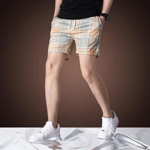 欧洲街男士格子短裤三分裤夏季韩版修身直筒潮牌薄款百搭沙滩裤子