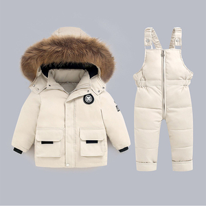 宝宝儿童羽绒服套装男女童婴儿1-2-3岁新款韩版冬装背带裤两件套