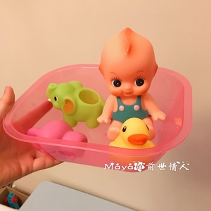 日本皇室宝宝洗澡娃娃玩具戏水漂浮儿童婴儿喷水软胶小鸭子