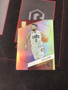 乐福 elite 折射 2022-23 panini donruss NBA 球星卡。