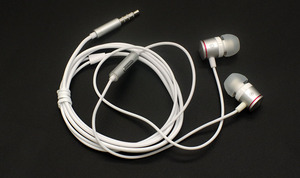 入耳式线控耳机.5美标可通话 适用手机平板/学习机/笔记本电脑等