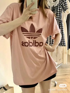 阿迪达斯adidas夏季新款粉色宽松短袖T恤女三叶草纯棉半袖休闲衫