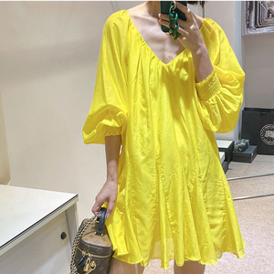 一线折扣高品质外贸剪标女装法式新款夏季v领黄色仙飘飘连衣裙子