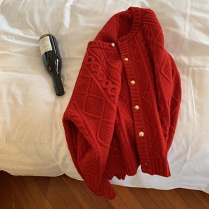 小香复古麻花红色毛衣女秋冬外套宽松设计感短款羊绒针织开衫上衣