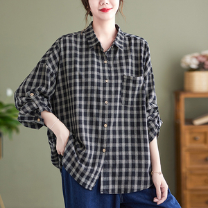 大码女装秋装2024新款上衣韩版遮肉复古洋气时髦减龄气质格子衬衫