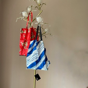 澳洲mimco复古民族风克莱因蓝条纹经典搭配便携式环保折叠信封包