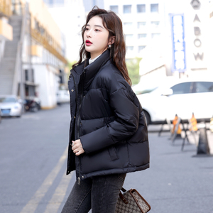 黑色羽绒服女短款2023年新款冬季韩版小个子白鸭绒面包服爆款外套