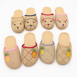 儿童亚麻拖鞋夏季男女童麻拖鞋宝宝家用居家地板鞋室包头小熊拖鞋