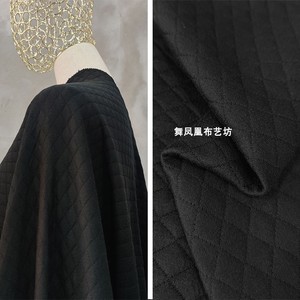 黑色菱形格子布料针织三层夹棉布衍缝棉压格子时装外套空气层面料