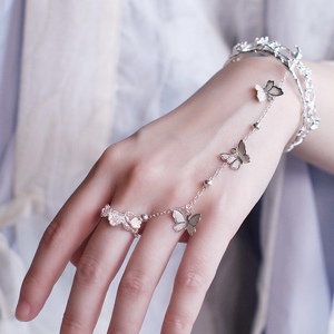 手链戒指一体女韩版新娘古风手背链简约时尚复古宫廷汉服手部装饰