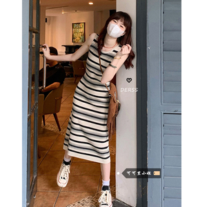 chic条纹背心裙女夏季韩版2024新款中长款修身显瘦打底无袖连衣裙