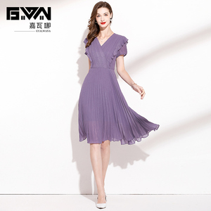 夏季女装2024年新款V领短袖荷叶边雪纺紫色连衣裙高端气质百褶裙