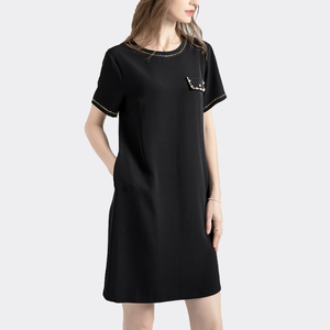 高端品质轻奢大码女装2024夏季新款胖mm气质显瘦小黑裙时尚连衣裙