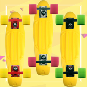 黄色ABS小鱼板 香蕉板 代步单翘小滑板儿童成人四轮专业刷街滑板