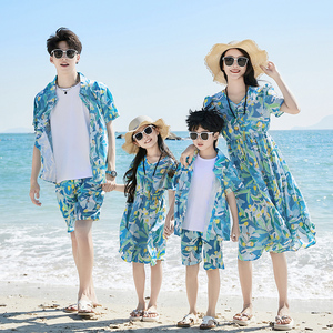 亲子装夏装洋气时尚大码一家四口父子衬衫套装母女沙滩海边连衣裙