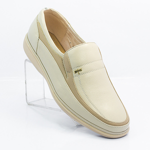 新款夏季浅色米白色皮鞋男款透气中老年商务休闲鞋真皮软底白鞋子