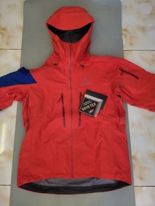 始祖鸟 18082 regear拼接冲锋衣 Arcteryx ALPHA SV JKT M Rgear