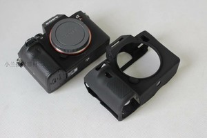 适合索尼 A7R3 III A73 A7M3 A7R2 A7M2微单相机硅胶套 保护皮套