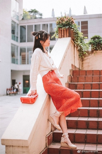 【现货】澳洲品牌 The Fifth气质红色高腰雪纺小波点显白半身裙女