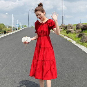 红色连衣裙女夏季2024新款收腰显瘦遮肚高端洋气一字肩仙女红裙子
