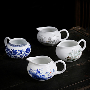 家用青花瓷带把公道杯功夫茶具茶海陶瓷分茶器茶水分离杯盛茶匀杯