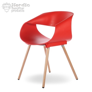 甲壳虫设计师椅子 蛋卷椅4S店洽谈桌椅实木塑料靠背咖啡餐厅餐椅