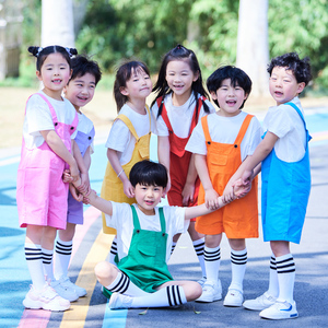 男童女童背带短裤子套装彩色多巴胺毕业照儿童六一啦啦队表演出服