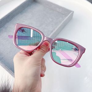2023年韩版时尚男士方形防紫外线潮流太阳镜女式凹造型拍照墨镜