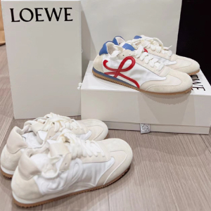 代购LOEWE/罗意威女鞋芭蕾舞鞋新款阿甘鞋运动鞋跑鞋平底休闲男鞋