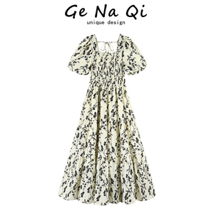 GeNaQi高级感气质方领碎花连衣裙仙气超仙森系夏季法式泡泡袖长裙
