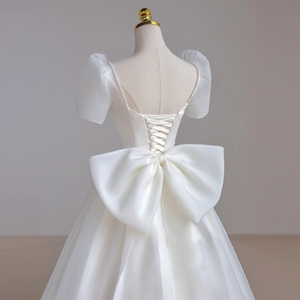 欧根缎后背造型蝴蝶结超大米白色婚纱轻纱旅拍造型