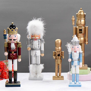 天蓝亮粉金色胡桃夹子士兵桌面摆件木偶木头人新年礼物圣诞树装饰