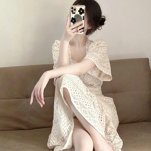 FAshi 夏季新款法式镂空刺绣方领连衣裙女神范度假高腰中长款裙子