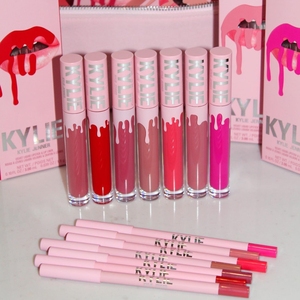 Kylie Cosmetics Velvet Lip Kit 丝绒唇釉套盒 唇彩 唇蜜 305#
