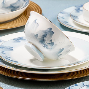 新中式轻奢碗碟套装家用2024新款陶瓷餐具高档骨瓷吃饭碗盘子菜盘