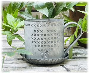 孤 法式铁质复古做旧咖啡怀造型铁+玻璃杯花园装饰烛台摆件