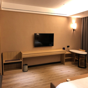 酒店宾馆经济型高低置物架  单身公寓客房家具组合套装桌子电视柜