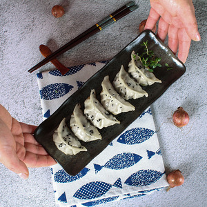 日式餐具创意黑色磨砂长方形陶瓷长条盘子蛋糕点心摆盘煎饺寿司盘