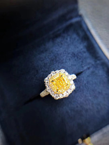 正品GIA证书天然黄钻戒指女克拉彩色裸钻18k白金可定制黄宝石戒指