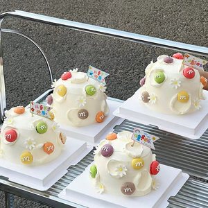 六一儿童节多巴胺蛋糕装饰混合马卡龙M豆饼干摆件61甜品装扮插件