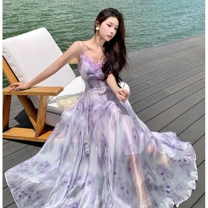 法式立体花朵吊带裙超好看晕染紫色连衣裙温柔风海边仙女沙滩长裙