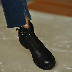真皮靴子女黑色平底短靴女2020秋冬新款加绒平跟时装靴及裸靴