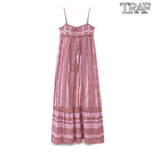 TRAF 欧美风外贸女装新款法式吊带钩针拼接针织连衣裙7200003